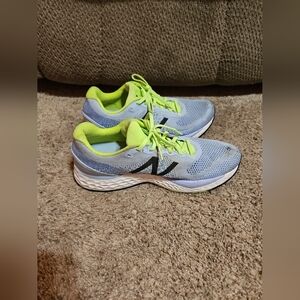 Womens New Balance Fresh Foam 880 Running Athletic Shoes Size 10